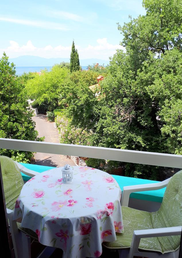 Apartments Ljuba I Mare Malinska Dış mekan fotoğraf